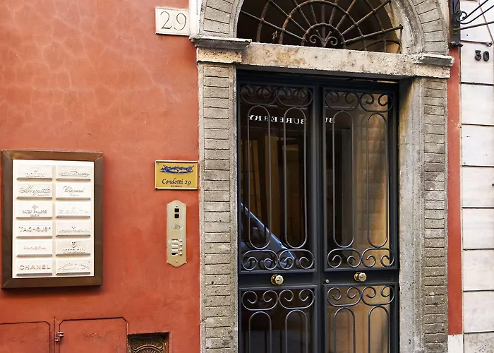 Bed & Breakfast Condotti 29